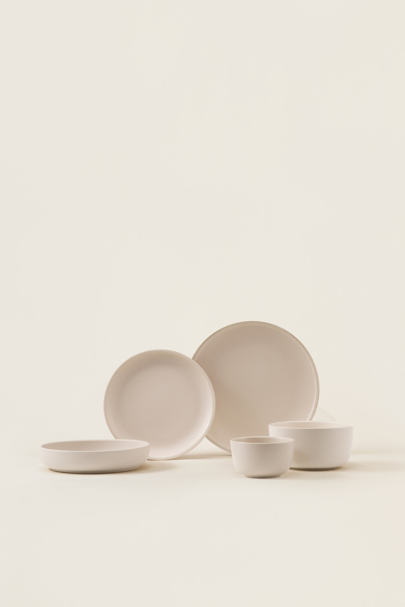 Matte Ceramic Deep Plates (Set of 4) - eggshell white