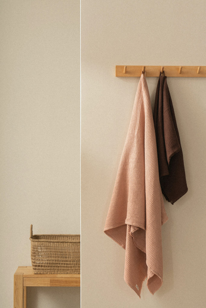 Everyday Waffle Towels Set of 4 - dusty rose - umber brown