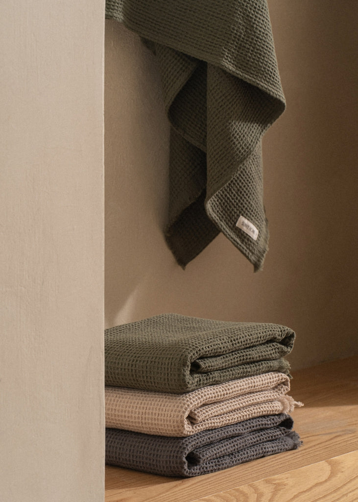 Everyday Waffle Towels Set of 4 - warm oatmeal - pebble gray