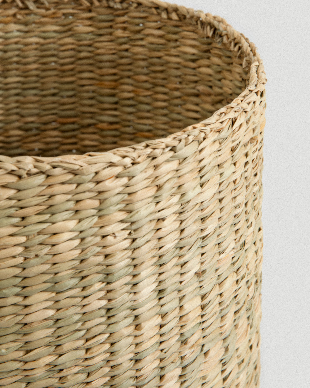 Medium Tulum Round Seagrass Basket - Medium Tulum Round Seagrass Basket