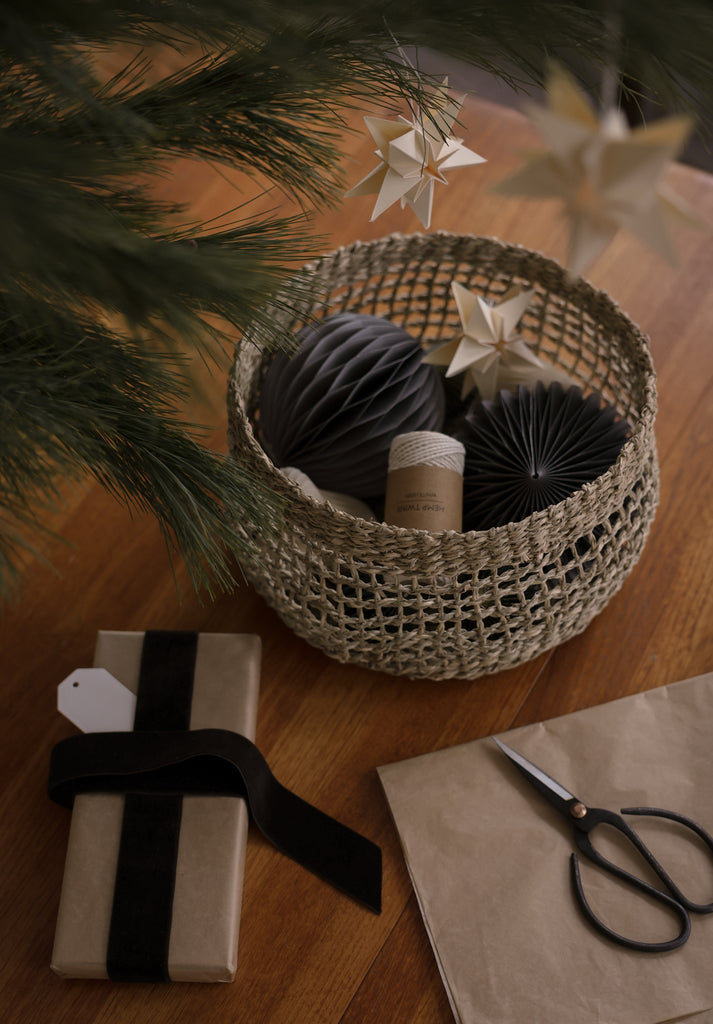 Small Siwa Round Seagrass Basket - featured
