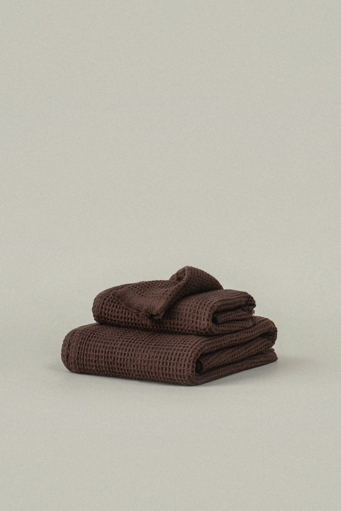 Olive waffle hand towel – Natural Cuddles