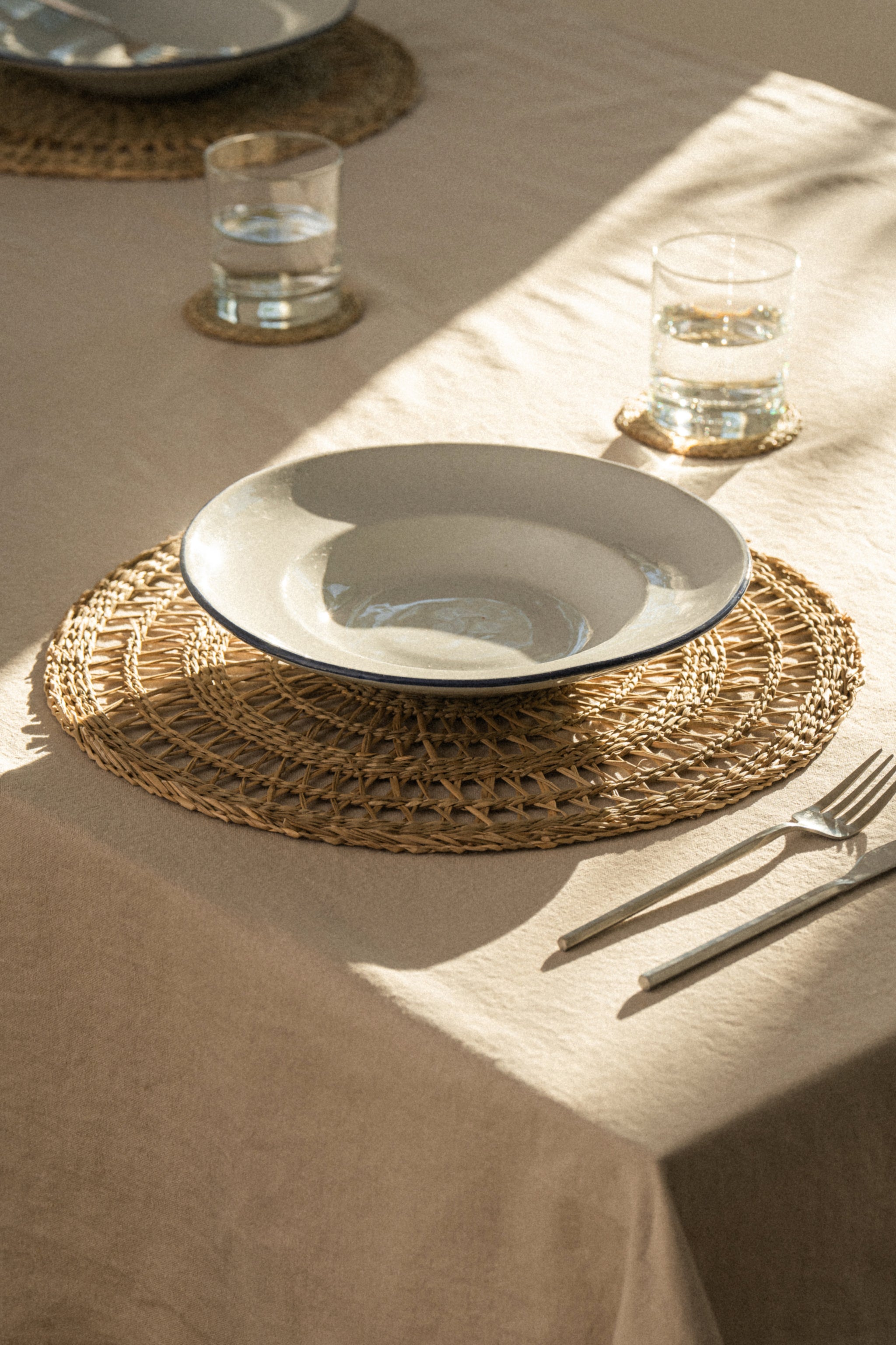 Raya Lattice Woven Seagrass Placemats (Set of 2) - featured